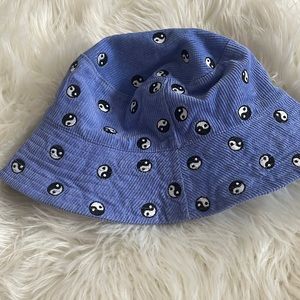 Urban outfitters bucket hat